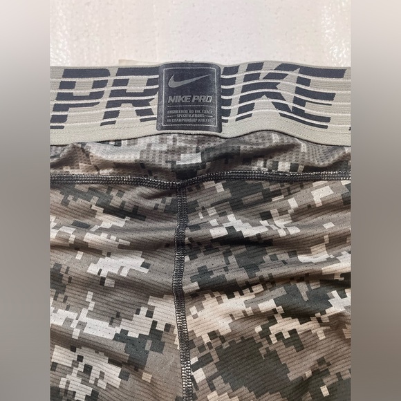 Nike Pro Compression 3/4 Tights Digital Camo Athletic Pants‎ Hypercool M - Picture 4 of 6